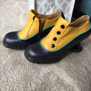 John Fluevog Minis- Bunny size 9